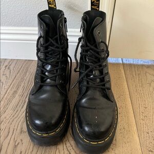 Doc martens WILL SHIP DAY OF